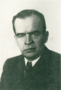 В. Г. Гаршин — действительный член АМН СССР, профессор. Начальник патологоанатомического отделения госпиталя (с 1922 по 1923 г.)